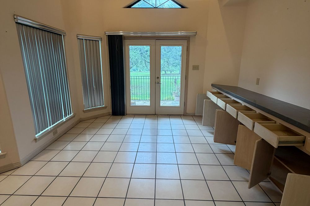 Move-in cleaning checklist Texas